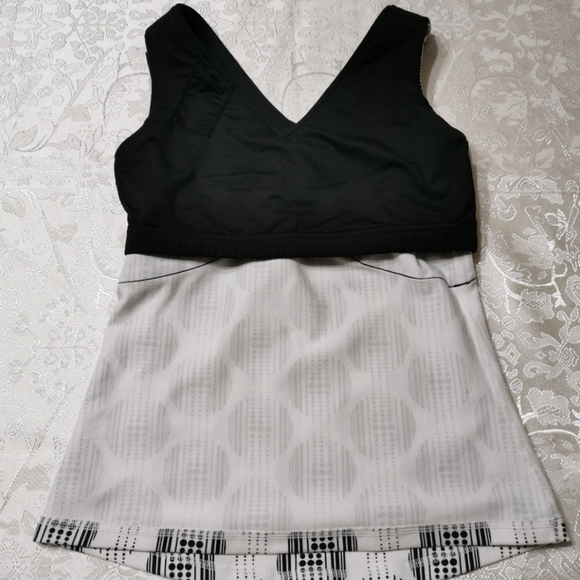 Lululemon Wet Dry Warm Tank Top - Picture 4 of 8